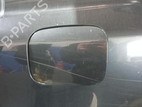 Used Fuel flap LEXUS IS II (_E2_) 200d (ALE20_, ALE20R) (150 hp) 32388812