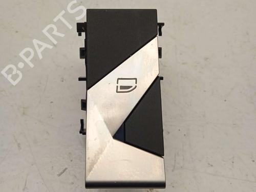 Used Right rear window switch Right rear window switch DS DS 3 / DS 3 CROSSBACK (UR_, UC_, UJ_) 1.5 BlueHDi 130 (UCYHZR) (130 hp) 16933095 16933095