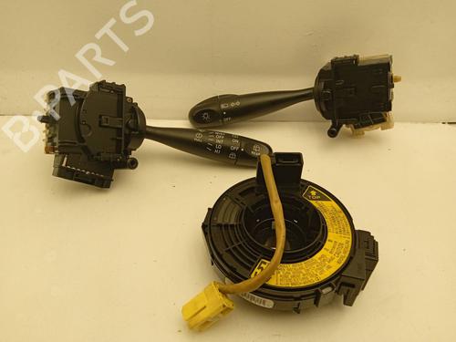 Used Headlight switch TOYOTA YARIS (_P1_) 1.3 (NCP10, SCP12_) (86 hp) 4305346