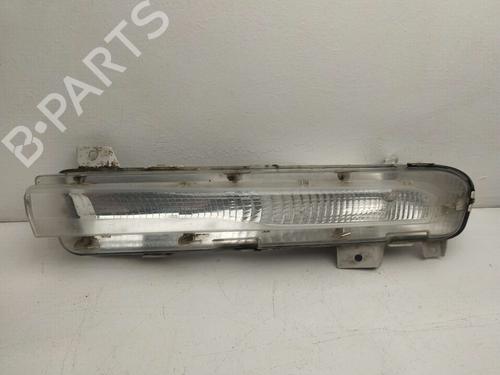 Used Right front fog light Right front fog light VOLVO V40 Hatchback (525) D2 (114 hp) 18053911 18053911