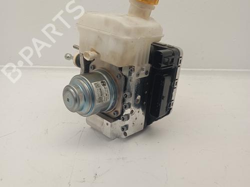 Used ABS pump ABS pump ALFA ROMEO GIULIA (952_) 2.2 D Q4 (952AFA45M, 952ANA4) (190 hp) 17614663 17614663