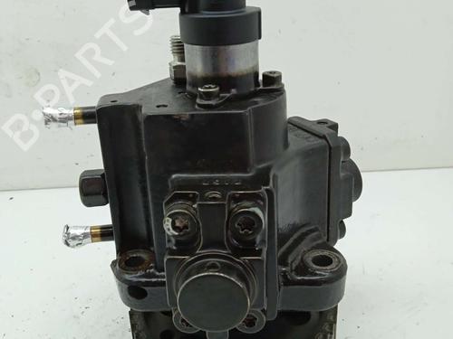 Used Injection pump OPEL VECTRA C GTS (Z02) 1.9 CDTI (F68) (120 hp) 11156869