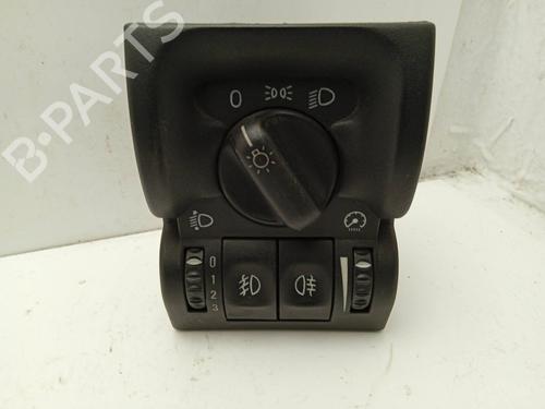 Used Headlight switch OPEL VECTRA B (J96) 2.0 i 16V (F19) (136 hp) 4265036