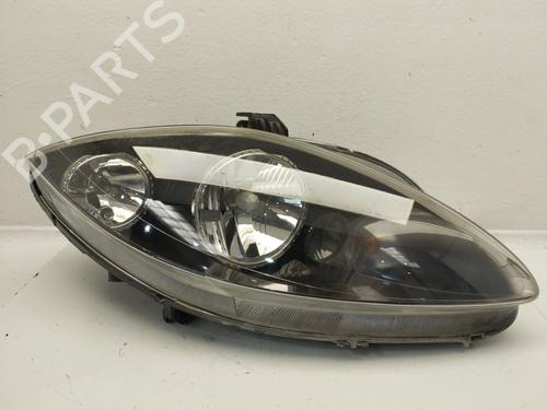 right-headlight-seat-leon-1p1-2005-2006-2007-2008-2009-2010-2011-2012-2013-34582730 main image
