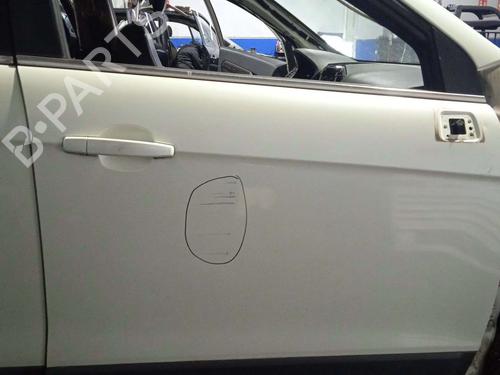 Used Right front door CHEVROLET CAPTIVA (C100, C140) [2006-2026]  31621058