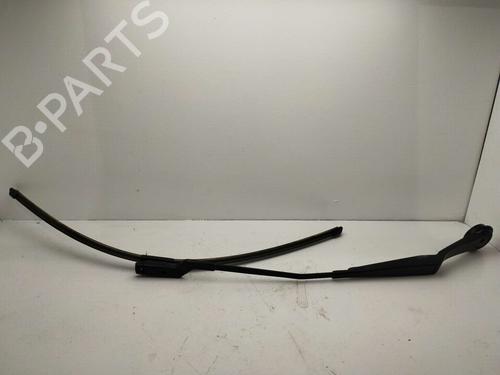 Used Front windshield wiper arm FORD FOCUS III 1.6 TDCi (115 hp) 18549503