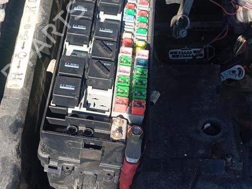 Used Fuse box LAND ROVER RANGE ROVER SPORT I (L320) [2005-2013]  18549327