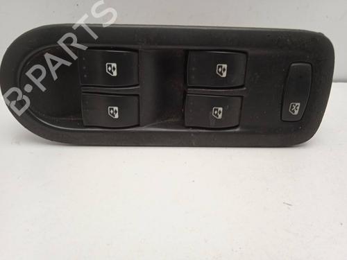 Used Left front window switch RENAULT SCÉNIC II (JM0/1_) 1.9 dCi (JM0G, JM12, JM1G, JM2C) (120 hp) 4317039