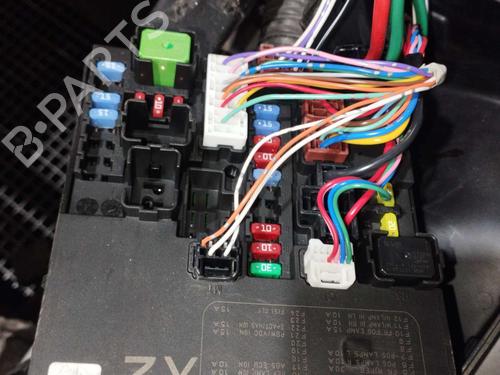 Used Fuse box NISSAN LEAF (ZE0) Electric (109 hp) 21218505