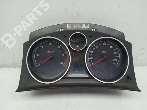 Used Instrument cluster OPEL ZAFIRA / ZAFIRA FAMILY B (A05) 1.9 CDTI (M75) (150 hp) 11569570