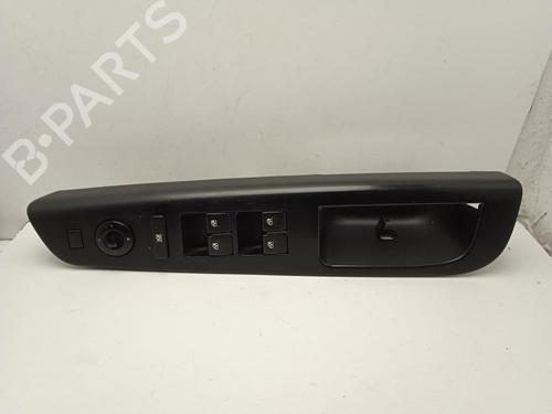 Used Left front window switch KIA CEE'D Hatchback (ED) [2006-2012]  4363578