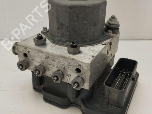 Used ABS pump MERCEDES-BENZ CLA Coupe (C117) CLA 200 CDI (117.301) (136 hp) 25359437