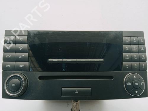 Used Radio MERCEDES-BENZ E-CLASS (W211) E 200 CDI (211.004) (122 hp) 11153419