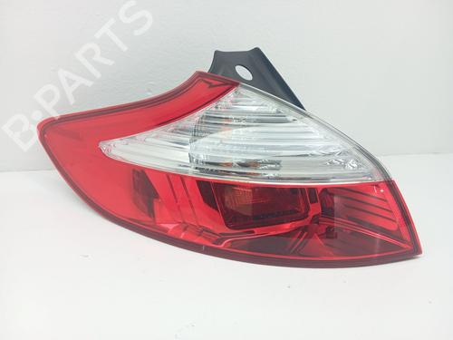 left-taillight-renault-megane-iii-hatchback-bz01_-b3_-2008-37719066 main image