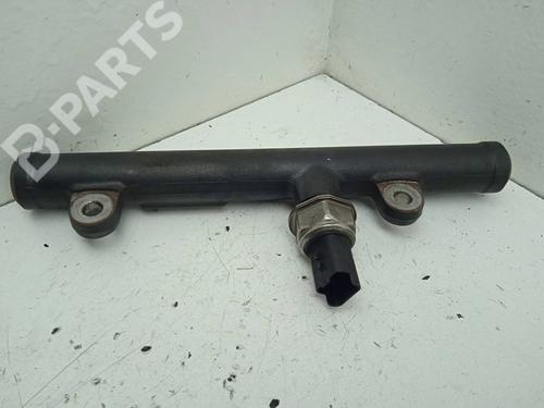 Used Injection rail FORD KUGA I 2.0 TDCi (136 hp) 4622108