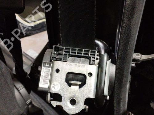 front-right-seatbelt-renault-megane-iii-hatchback-bz01_-b3_-2008-31641776 main image