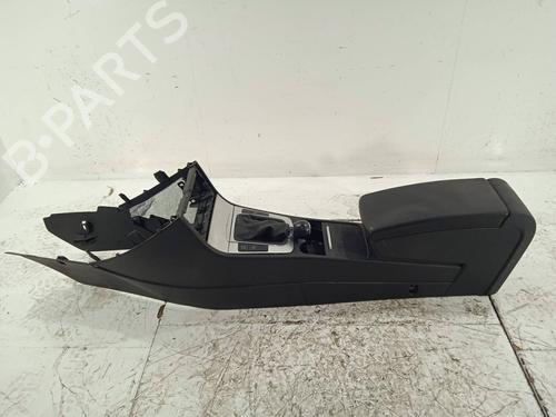 Used Armrest / Center console VW PASSAT B6 (3C2) 2.0 TDI 16V (140 hp) 11155460