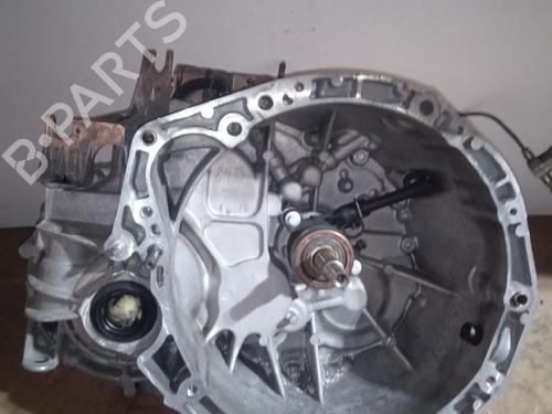 manual-gearbox-renault-megane-ii-bm01_-cm01_-nd0008-2001-2002-2003-2004-2005-2006-2007-2008-2009-2010-2011-2012-4647321 main image