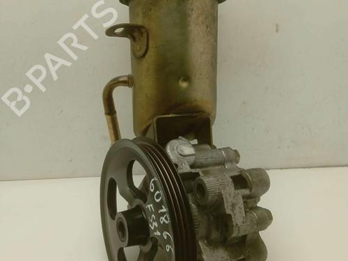 Used Steering pump Steering pump TOYOTA YARIS (_P9_) 1.4 D-4D (NLP90_, NLP90R) (90 hp) 16157117 16157117