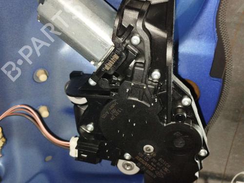 Used Rear wiper motor RENAULT MEGANE III Hatchback (BZ0/1_, B3_) [2008-2026]  18548754