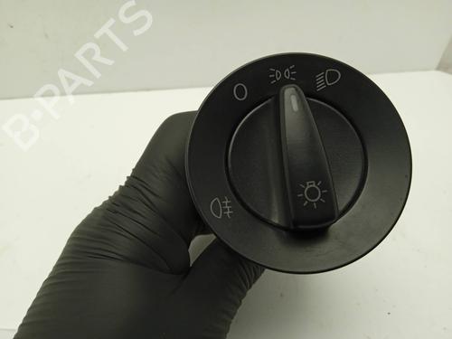 Used Headlight switch VW POLO (6N2) 1.4 16V (75 hp) 4257978