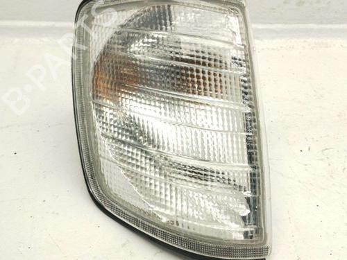 Used Right front indicator Right front indicator MERCEDES-BENZ 124 Saloon (W124) 300 Turbo-D (124.133) (147 hp) 40096989 40096989