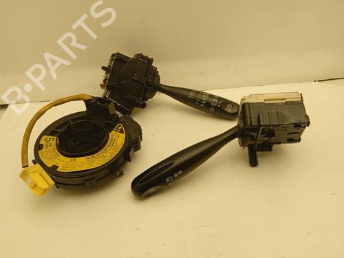 Used Headlight switch TOYOTA YARIS VERSO (_P2_) [1999-2005]  4294285