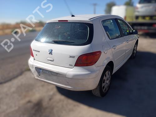 Fuse box PEUGEOT 307 (3A/C) | BP31616942E1