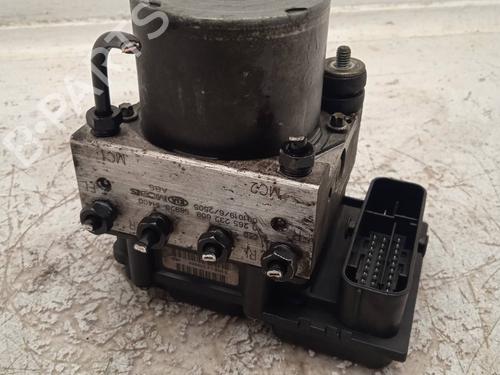 Used ABS pump KIA CEE'D Hatchback (ED) [2006-2012]  11164005