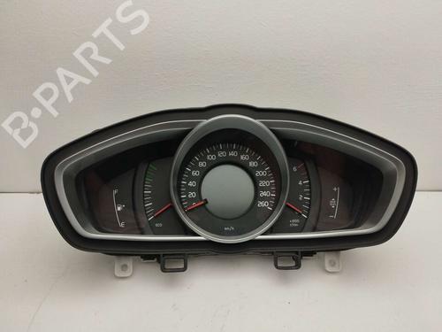 Used Instrument cluster VOLVO V40 Hatchback (525) D2 (114 hp) 18072269