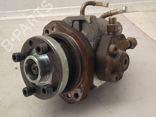 Used Injection pump NISSAN ALMERA TINO (V10) 2.2 dCi (115 hp) 11162909
