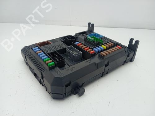 Fuse box CITROËN C4 CACTUS | BP24527467E1