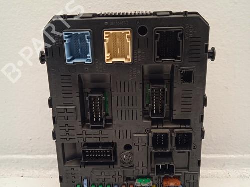 Used Fuse box Fuse box 36664733 36664733