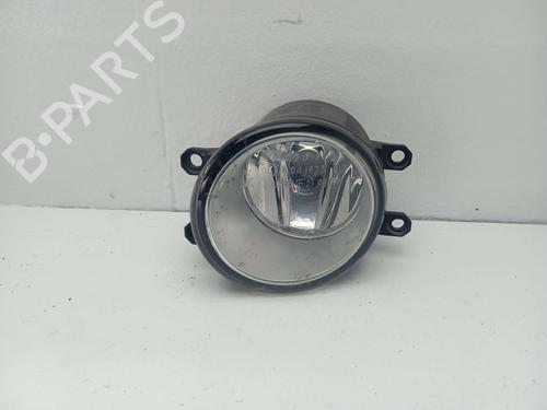 Used Left front fog light TOYOTA AURIS (_E15_) 1.8 Hybrid (ZWE150_, ZWE150R) (136 hp) 24457097