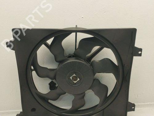 Used Radiator fan HYUNDAI SANTA FÉ II (CM) [2005-2015]  31621086