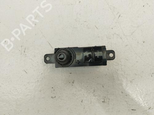 Used Switch Switch PEUGEOT 2008 I (CU_) 1.2 THP 110 / PureTech 110 (110 hp) 40012498 40012498