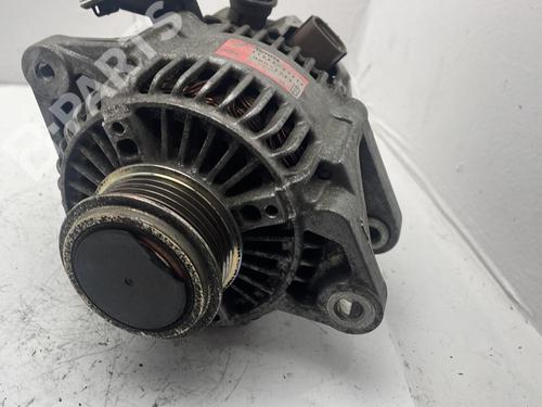 Used Alternator TOYOTA YARIS (_P9_) 1.4 D-4D (NLP90_, NLP90R) (90 hp) 4325809