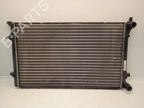 Used Water radiator Water radiator 15249617 15249617