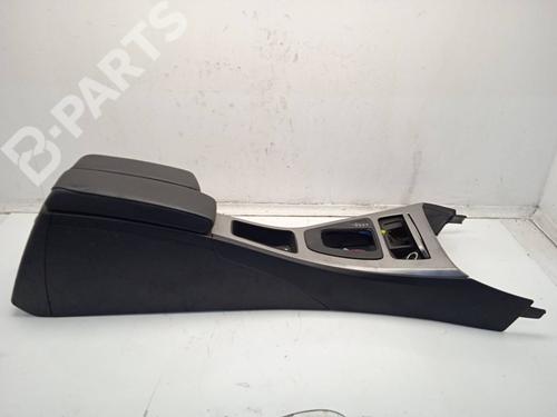 Used Armrest / Center console Armrest / Center console BMW 3 (E90) 330 xd (231 hp) 11165859 11165859
