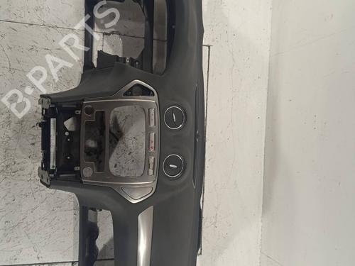 Used Dashboard FORD MONDEO IV (BA7) 2.0 TDCi (140 hp) 11156579