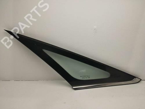 front-right-quarter-glass-kia-carens-iv-2013-31617819 main image