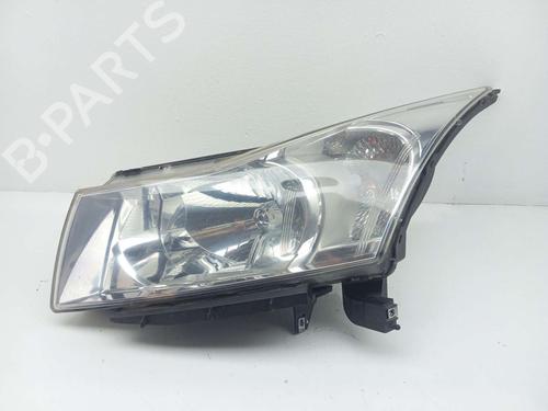 Used Left headlight CHEVROLET CRUZE Hatchback (J305) [2010-2026]  31620506