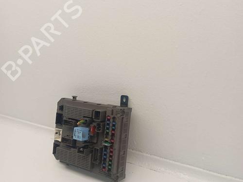 Fuse box CITROËN C5 I (DC_) 2.0 HDi (DCRHZB, DCRHZE) | BP31616862E1 - Image 2