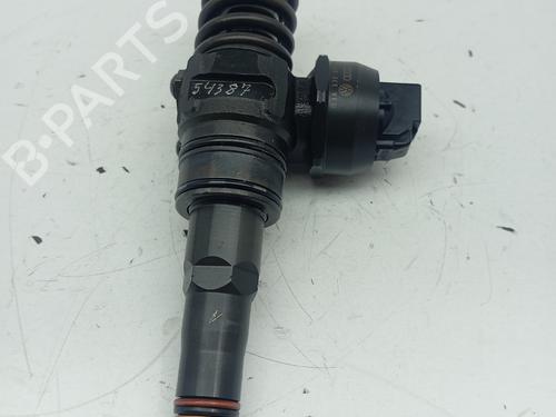 Used Injector VW PASSAT B5.5 (3B3) [2000-2005]  31615861