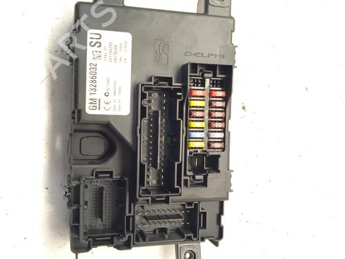 Used Fuse box Fuse box OPEL CORSA D (S07) 1.3 CDTI (L08, L68) (75 hp) 33674647 33674647