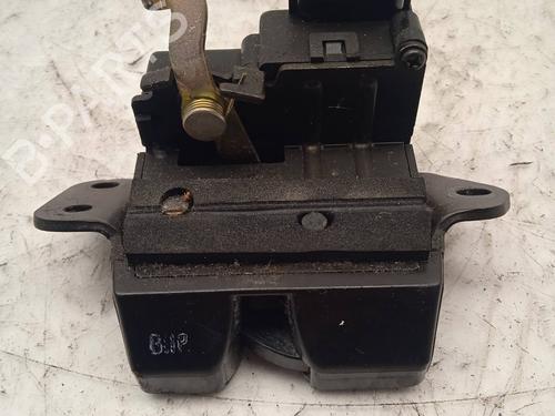 tailgate-lock-kia-carens-iii-mpv-un-812301d000-2006-2007-2008-2009-2010-2011-2012-2013-11159548 main image