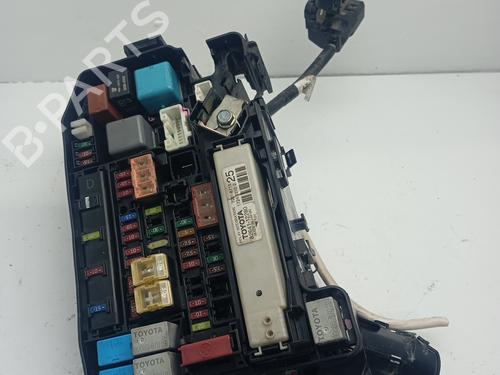 Used Fuse box TOYOTA AURIS (_E15_) 1.8 Hybrid (ZWE150_, ZWE150R) (136 hp) 24500223