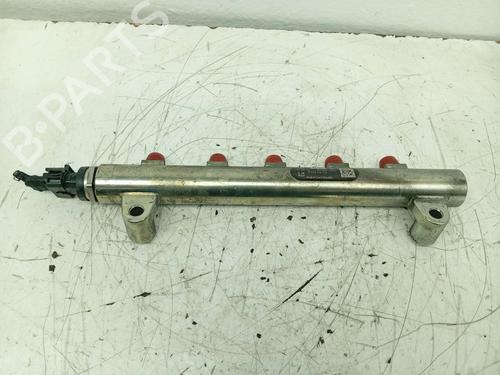 injection-rail-chevrolet-captiva-c100-c140-2006-31800651 main image