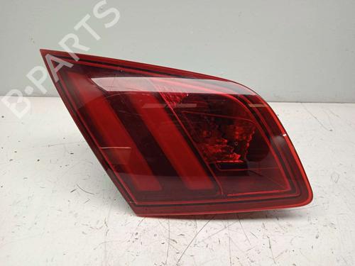 Used Left tailgate light Left tailgate light 16081171 16081171