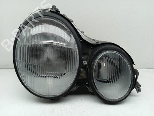 Used Right headlight MERCEDES-BENZ E-CLASS (W210) E 320 (210.055) (220 hp) 4284477